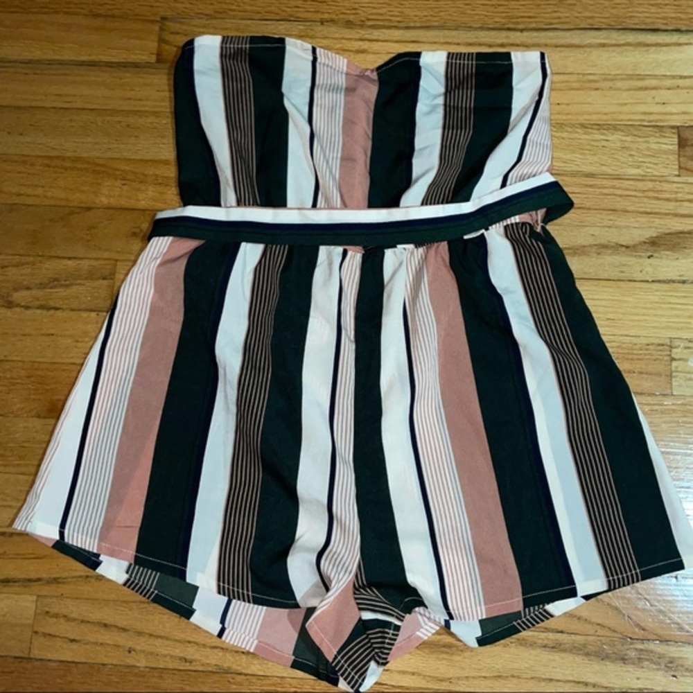 Shein sleeveless striped romper - Picture 2 of 6